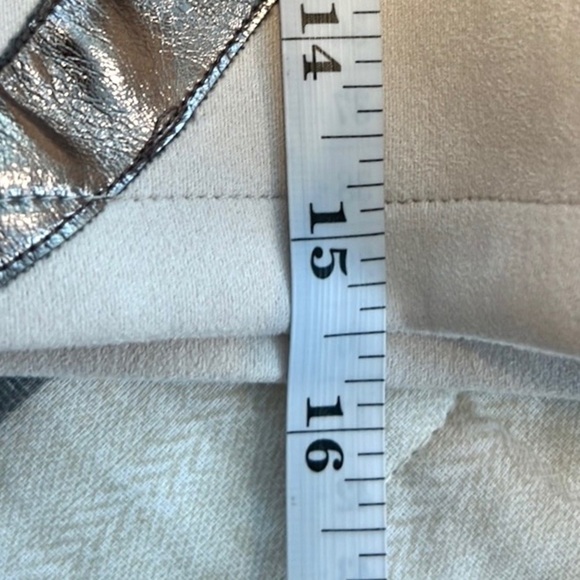 NWT Wild Honey Metallic Panel Mini Skirt Modern Chic Night Out Statement Size M - Picture 11 of 14